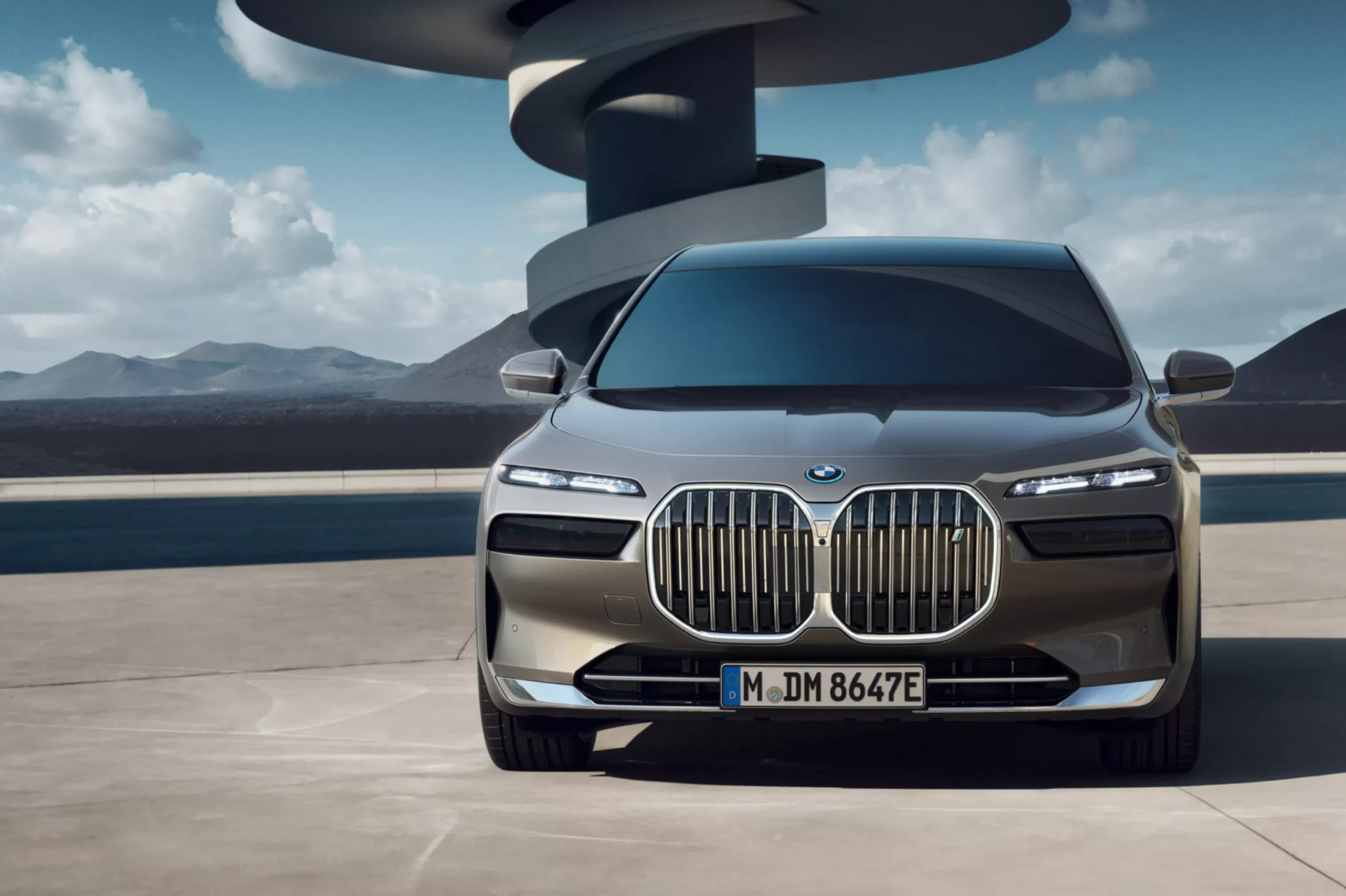 BMW i7 EV Price in India 2026