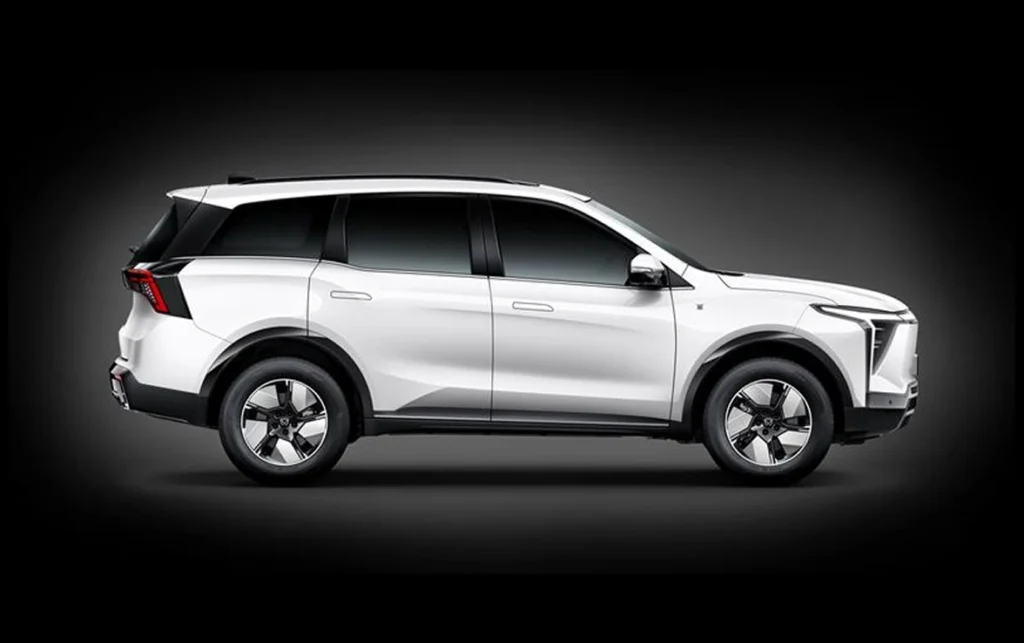 Kia Carens Clavis EV vs Mahindra XEV 9S
